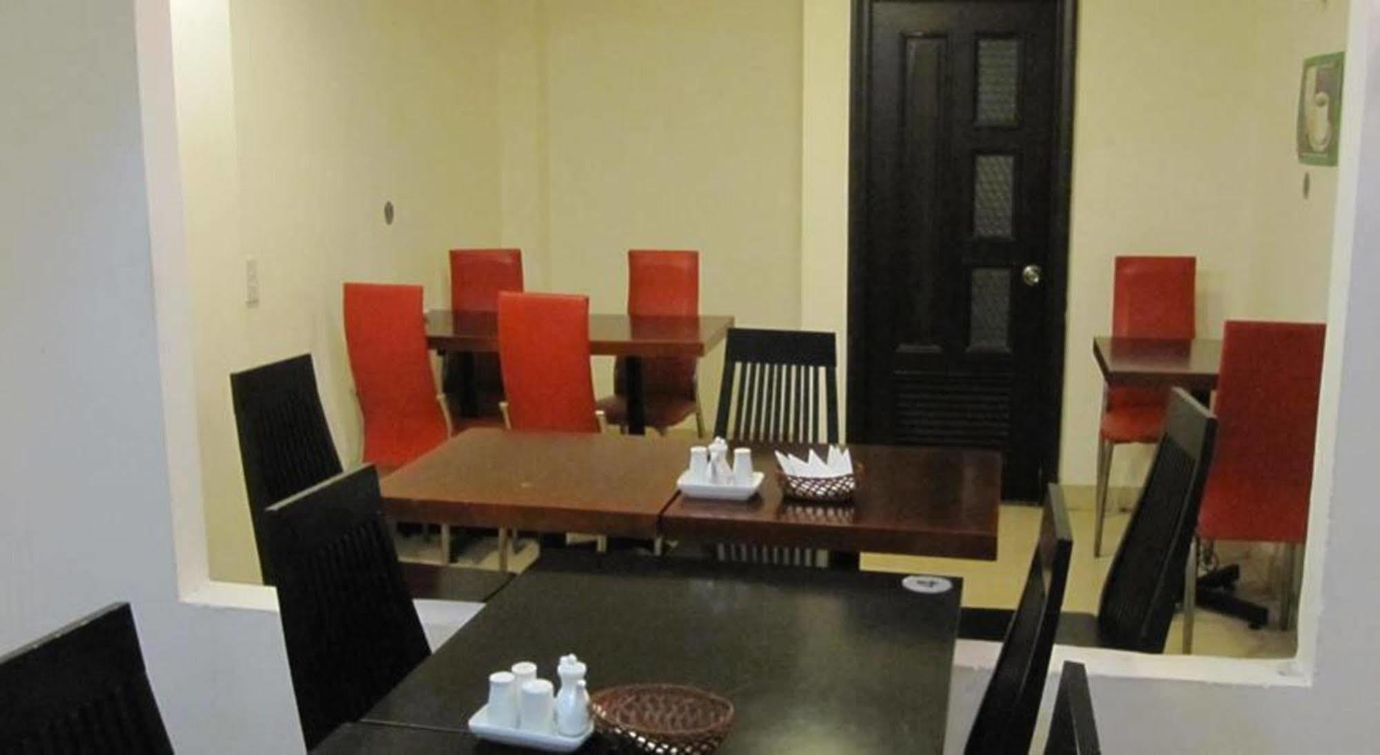 Saigon Zoom Hotel ホーチミン市 エクステリア 写真